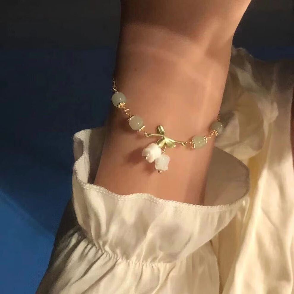 White Flower Green Stone Bracelet