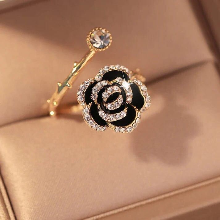 Black Flower Gold Ring